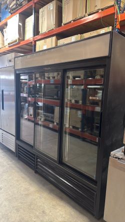 Commercial Refrigerator/ True