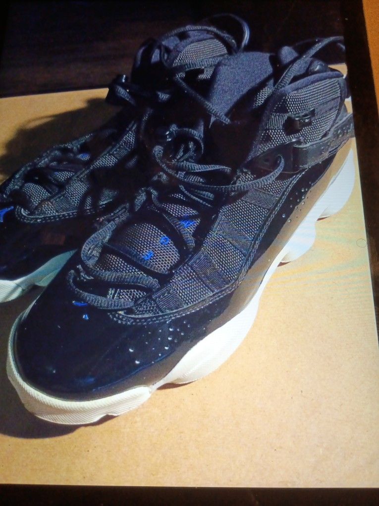 NIKE AIR JORDAN. " 6". SPACE JAM SNEAKERS. 323419-016. SIZE 7Y