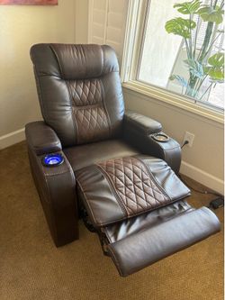 High-end, incredibly comfortable power theater recliner