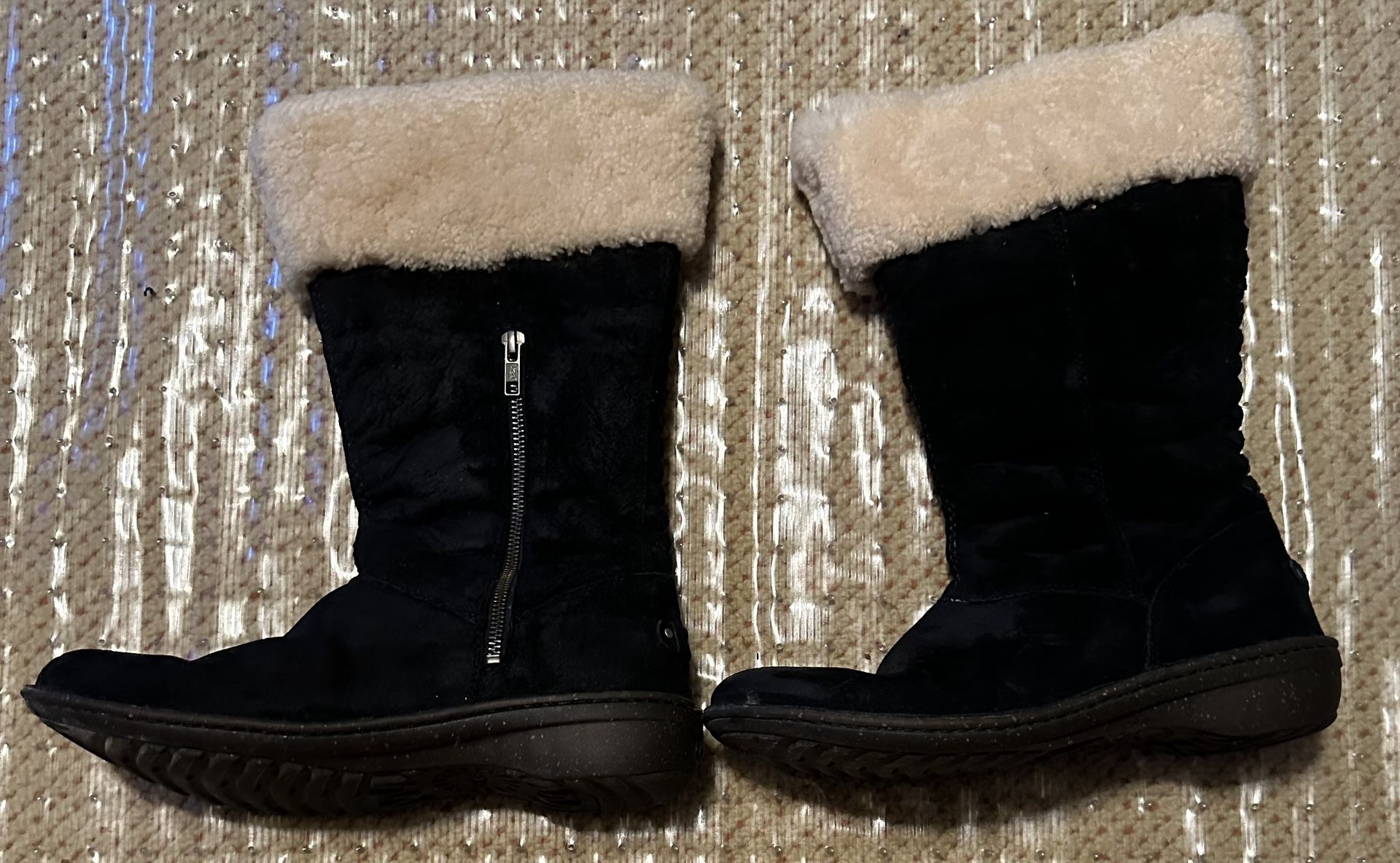Size 10 Women’s UGG Black Boots