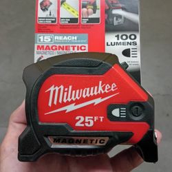 Milwaukee 25' LED Measure Tape 