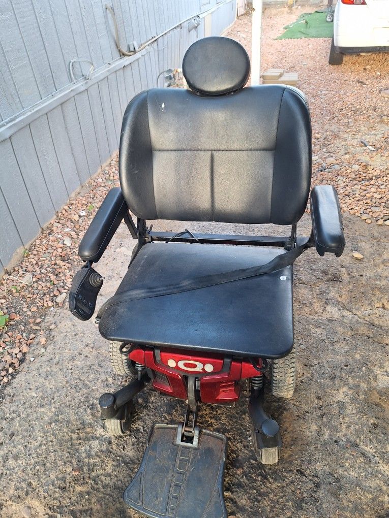Electric Wheelchair  Heavy-duty 