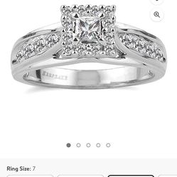 10K White Gold  Princess Cut Diamond Ring
