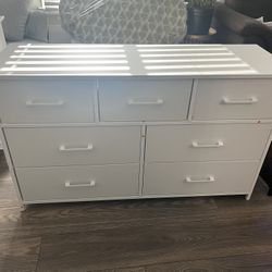 6 Drawer White Dresser, Industrial Wood Dresser for Bedroom, Sturdy Steel Frame,White