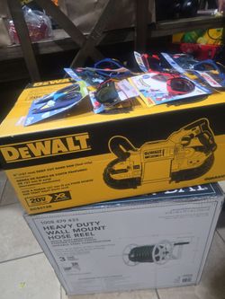DEWALT 20V MAX XR 5-Inch Deep Cut Band Saw DCS374B