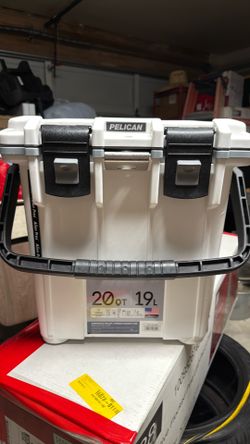 Pelican 20Q Marine Cooler