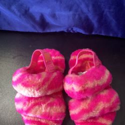 UGG FLUFF MOCASSIN SANDAL