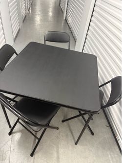 Foldable table set and chairs