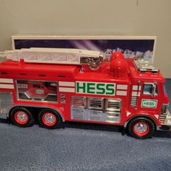 1999 Hess Truck With Shuttle