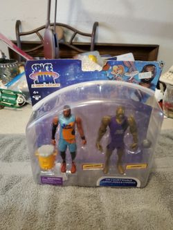 Space Jam A New Legacy LeBron James & Chronos Figure Set