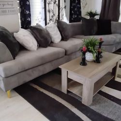 Beautiful Light Grey 2 Piece Sectional 