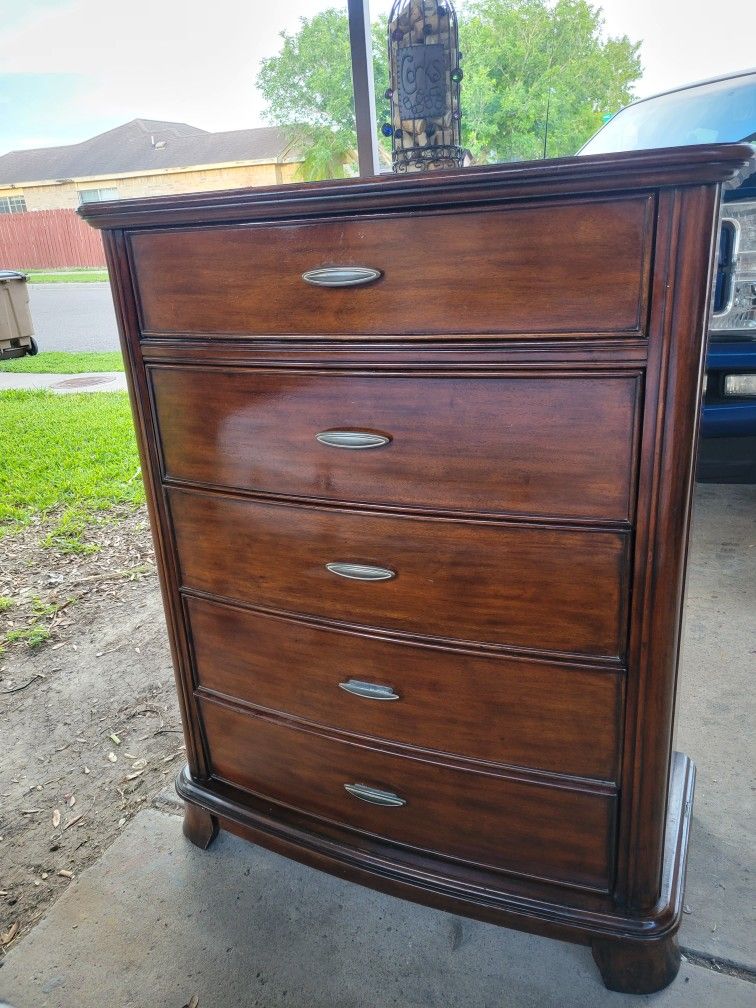 Beautiful Kingsize Bedroom Set for Sale in Edinburg, TX OfferUp