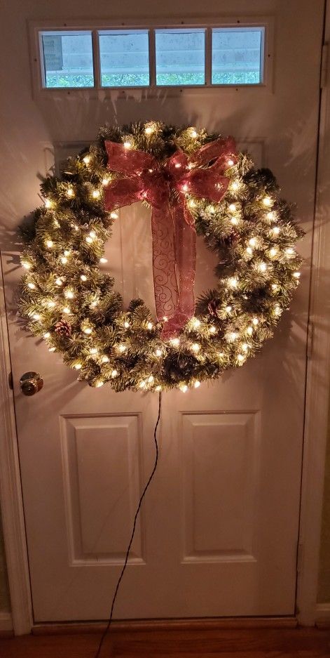 36" Lighted Christmas Wreath - Bethlehem Lighting.
