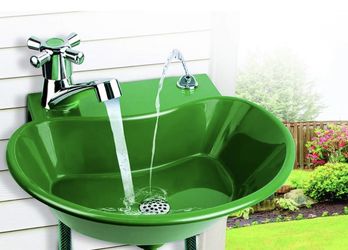 2-in-1 Outdoor Water Fountain and Faucet -Outdoor Garden Sink