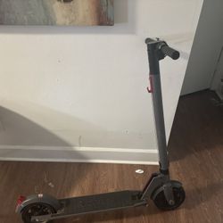Gotraxx E-scooter 