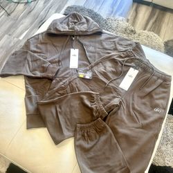 Alo Sweat Suit