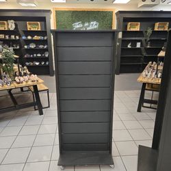 Retail store  fixture