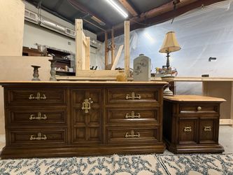 Refinished antique Drexel 2 piece set