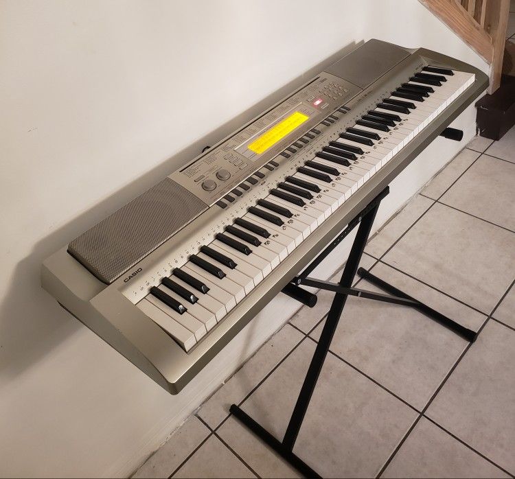 Casio WK 200 76-Key Digital Keyboard for Sale in Pembroke Pines, FL ...