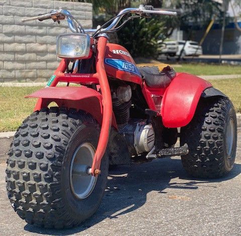 Vintage 1982 Honda ATC 185S off-road quad 3 wheeler