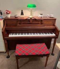 Price Just Dropped : Samick SU 143 Cherrywood Used Console Piano w/ Matching Bench (Pick up🛒 In Bellevue) *Check out my other Posts 🎁