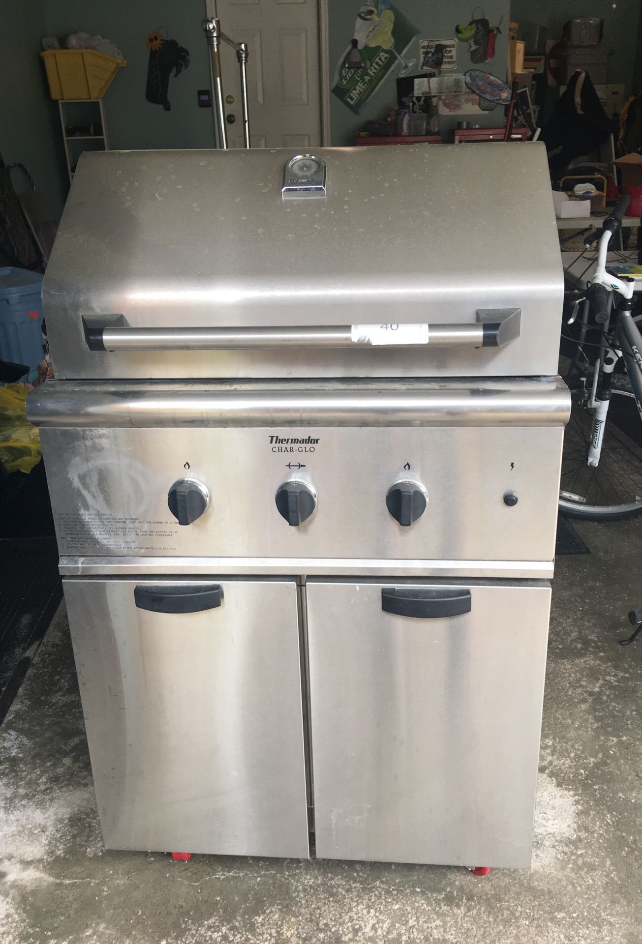 Gas grill thermador Char-Glo retails $1700 usd