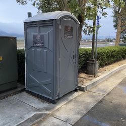 Porta Potties 