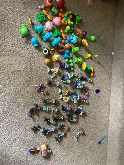 Plants vs Zombies toys