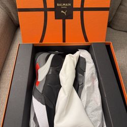 PUMA X BALMAIN Court Sneakers - Limited Edition - 70$