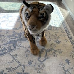 FAO Tiger Plush 2012 Toys R Us Schwarz 35” Long Large Realistic Standing Bengal  