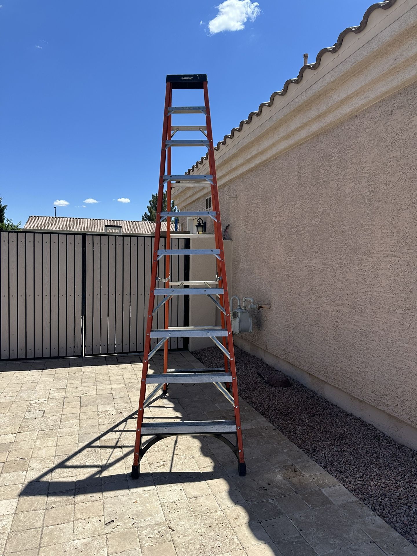 Husky 10 Ft Step Ladder