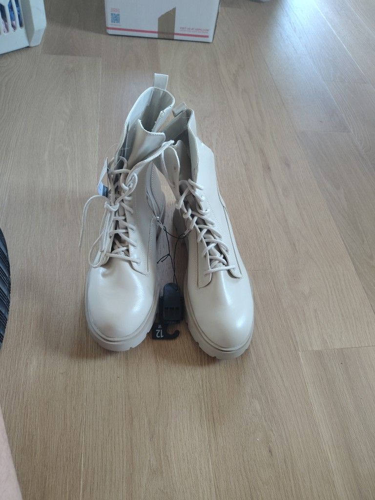 Women's Boots New 12 Wide Width