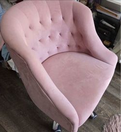 Velvet pink  Chair