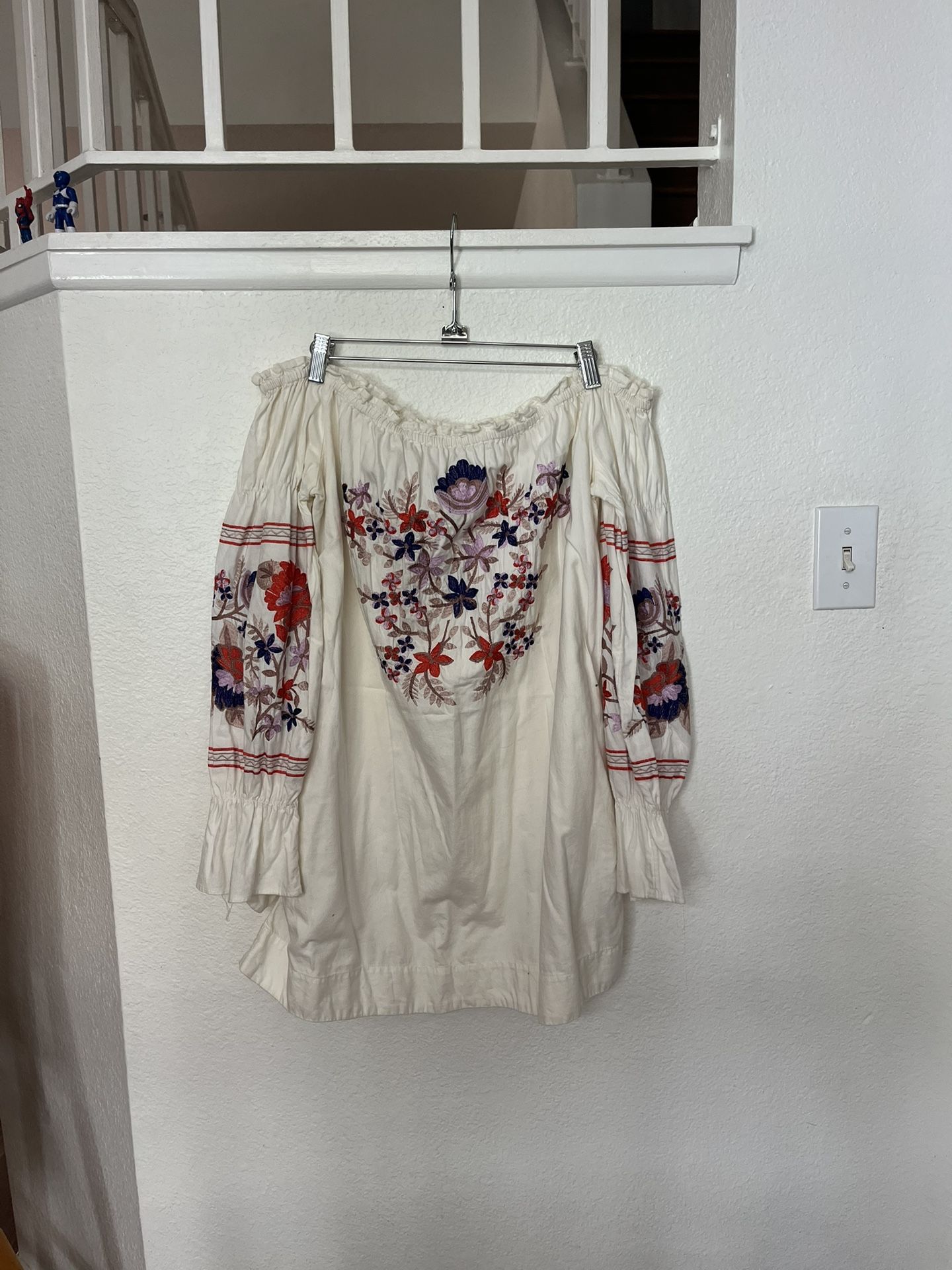 Women’s Strapless Dress