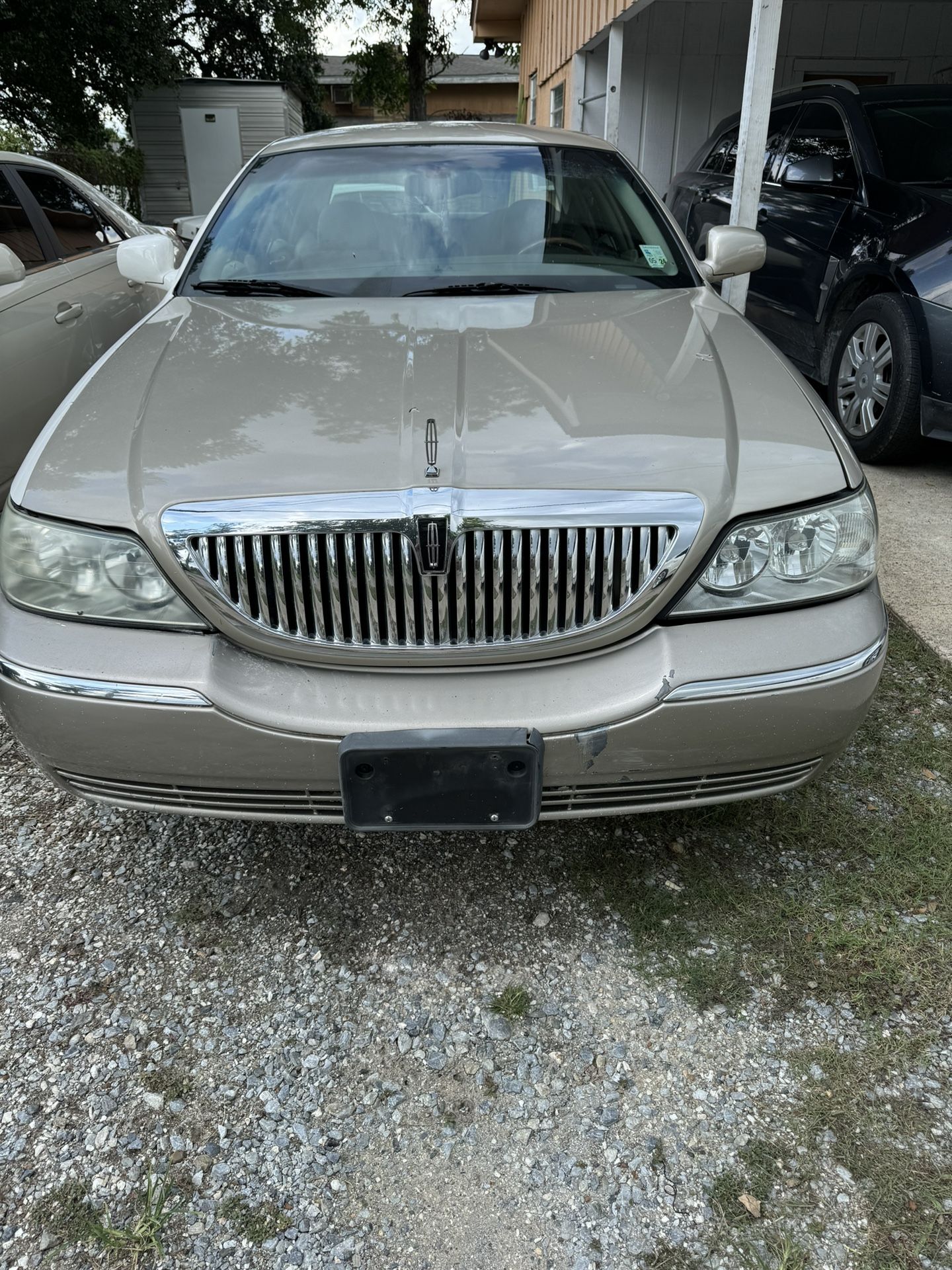 2004 Lincoln Town Car