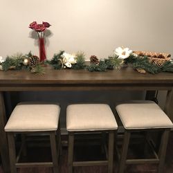Bar table with stools