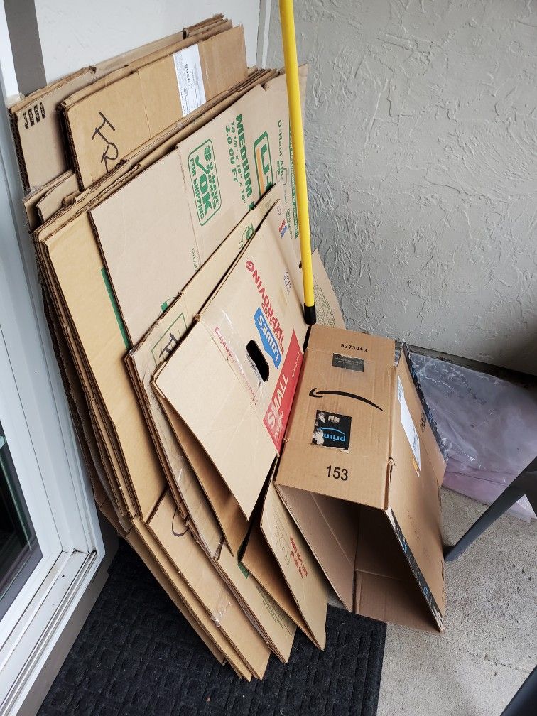 Boxes/ Packing Paper