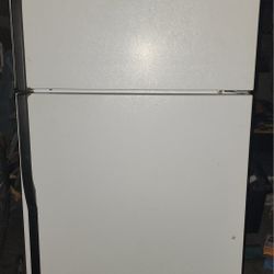 Kenmore Refrigerator 