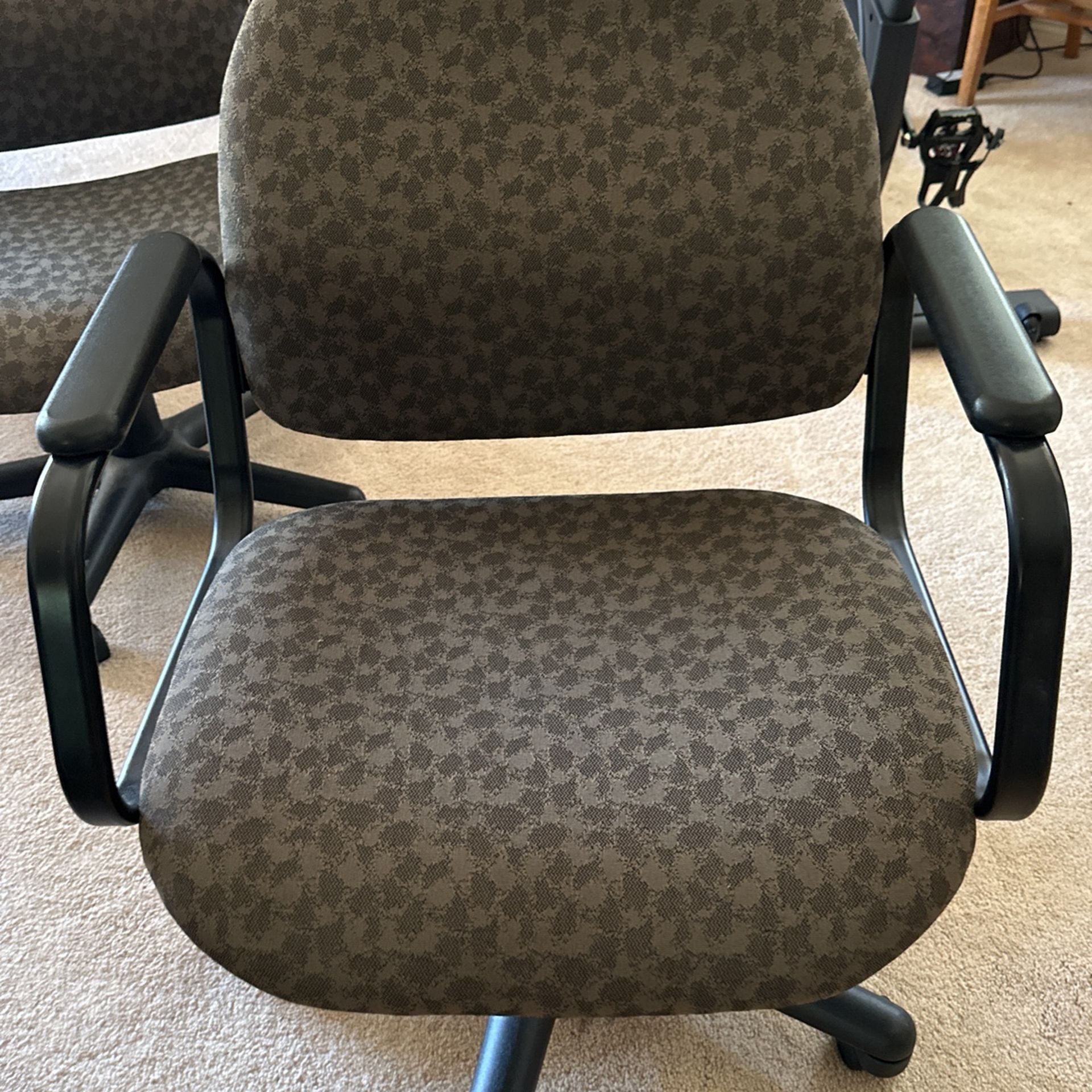 Office Chairs-Like New! lot Of 4 Or $15 Each