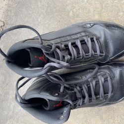 BLACK JORDANS