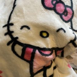 Hello Kitty Throw  Blanket Brand New $35