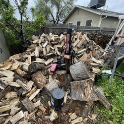 Fire Wood.  Seasoned White Oak 