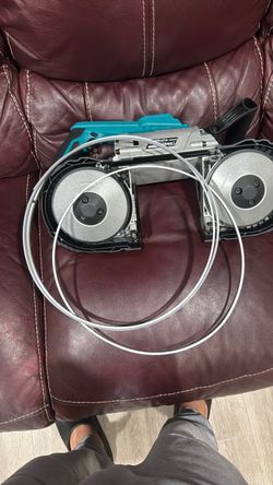 Segueta electrónica no incluye baterías