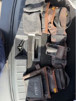 Dewalt leather framing pouches