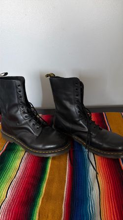 Doc Martens 10 eyelet boot
