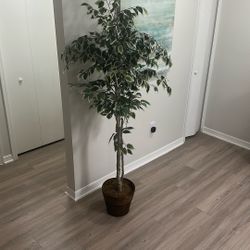 Faux Tree 5ft 6in Tall