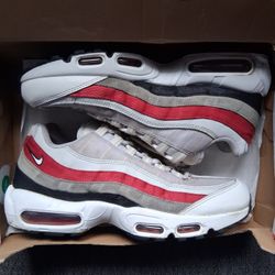 NIKE AIRMAX 95 ESSENTIAL