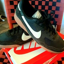 Nike Brand New  MENS Size 11 Newest Hottest 