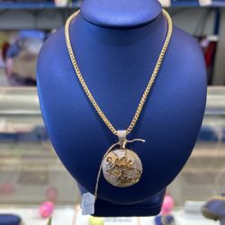 Box Chain And Pendant 