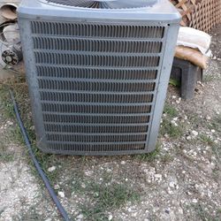 2 Tons Outside AC Machine Good Condition
